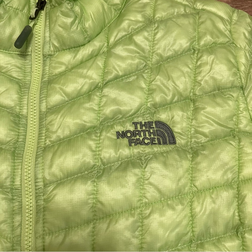 The North Face Thermoball Bright Green Jacket - Picture 3 of 9